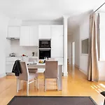 Chiado Apartments By Courtesy Morning